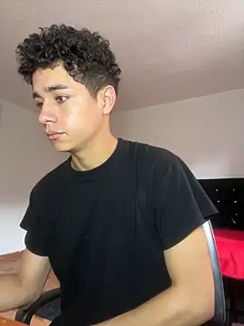 Snapshot of DavidfullOFlove chatting on 02-21-25, 06:37 DavidfullOFlove online show from 02-21-25, 06:37