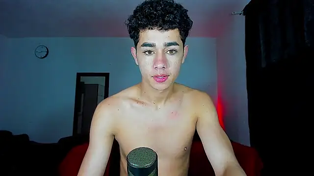 Snapshot of DavidfullOFlove chatting on 02-22-25, 01:35 DavidfullOFlove online show from 02-22-25, 01:35