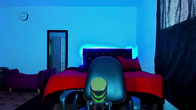 Snapshot of DavidfullOFlove chatting on 03-01-25, 06:00 DavidfullOFlove online show from 03-01-25, 06:00