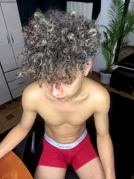 Snapshot of DavidfullOFlove chatting on 10-29-25, 11:17 DavidfullOFlove online show from 10-29-25, 11:17