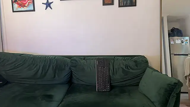 Redfloweer1 online show from 02-26-26, 03:00