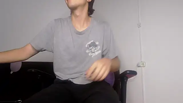 Snapshot of alex_connorr chatting on 07-18-26, 10:02 alex connorr online show from 07-18-26, 10:02