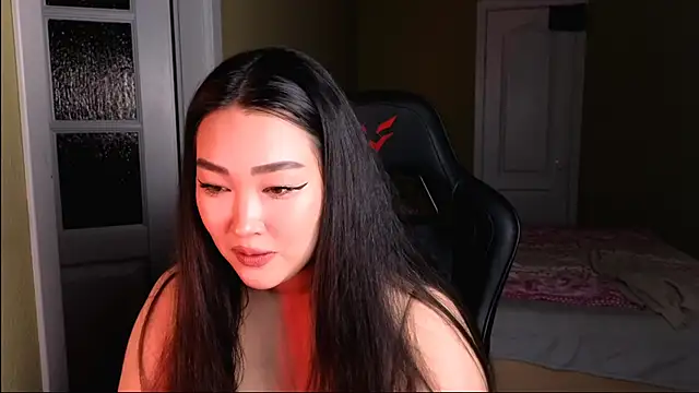 Erica Wayne online show from 01-26-25, 05:23