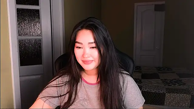 Erica Wayne online show from 01-29-25, 04:08