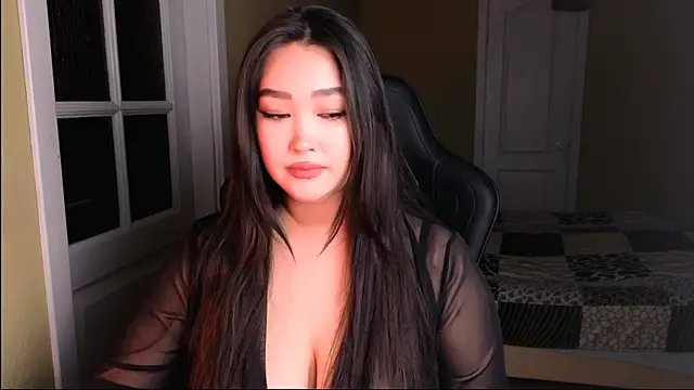 Erica Wayne online show from 03-12-25, 12:36