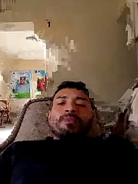 Snapshot of luisfer_98 chatting on 09-18-25, 09:17 luisfer 98 online show from 09-18-25, 09:17