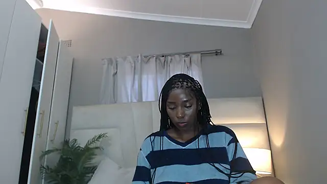 naughtyblackdolie online show from 10-03-25, 08:00