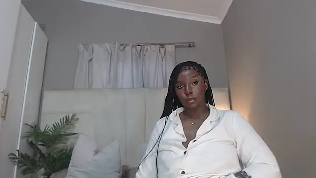 Snapshot of naughtyblackdolie chatting on 06-25-26, 02:54 naughtyblackdolie online show from 06-25-26, 02:54