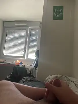 Snapshot of aquarium2345 chatting on 09-25-25, 12:20 aquarium2345 online show from 09-25-25, 12:20