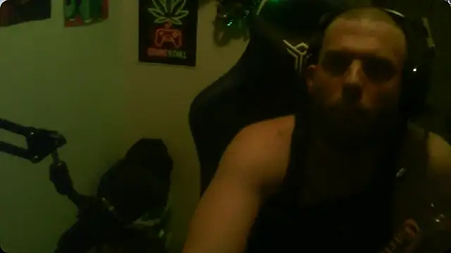 Snapshot of GeneralXMillyX chatting on 10-14-25, 07:20 GeneralXMillyX online show from 10-14-25, 07:20