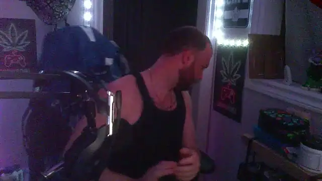 Snapshot of GeneralXMillyX chatting on 11-03-25, 05:31 GeneralXMillyX online show from 11-03-25, 05:31