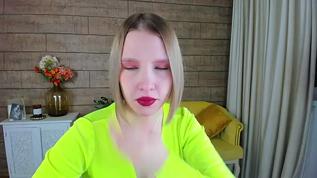 LiliLinn online show from 02-12-25, 04:33