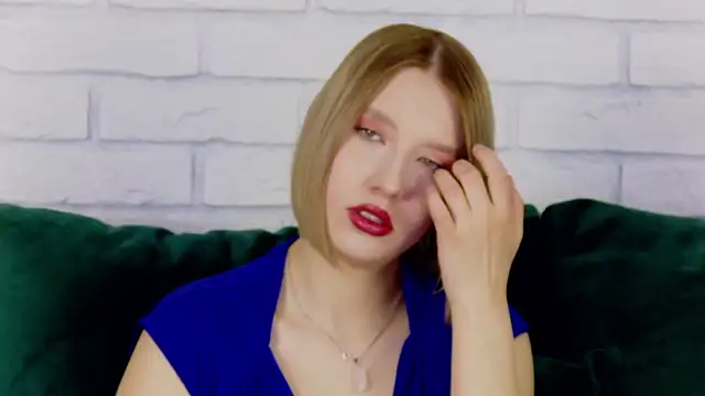 LiliLinn online show from 02-24-25, 05:11