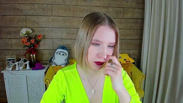 LiliLinn online show from 02-26-25, 11:20