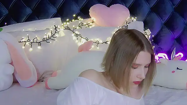 LiliLinn online show from 03-08-25, 11:16