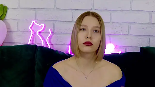 LiliLinn online show from 03-10-25, 02:16