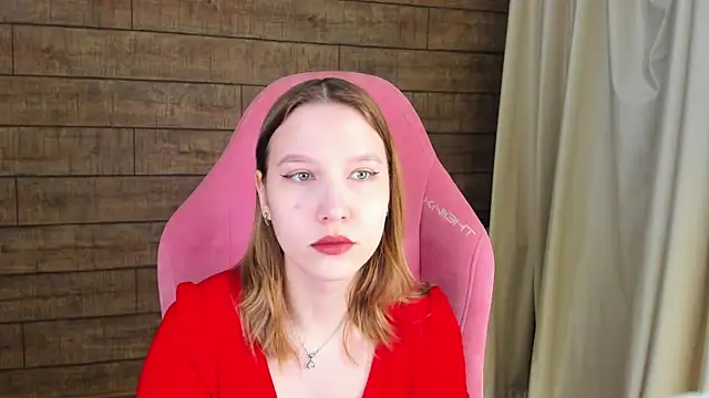 LiliLinn online show from 06-05-26, 04:19