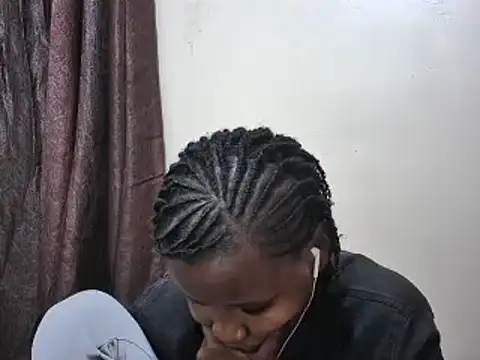 Snapshot of afrikaqueen chatting on 01-30-25, 12:07 afrikaqueen online show from 01-30-25, 12:07