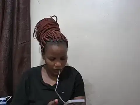 Snapshot of afrikaqueen chatting on 02-19-25, 11:38 afrikaqueen online show from 02-19-25, 11:38