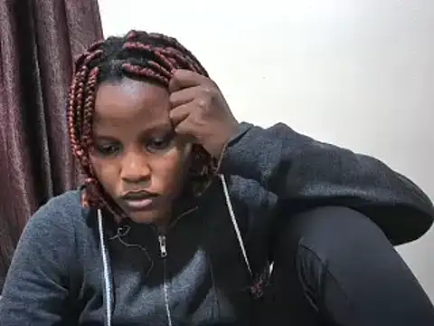 Snapshot of afrikaqueen chatting on 03-14-25, 06:39 afrikaqueen online show from 03-14-25, 06:39