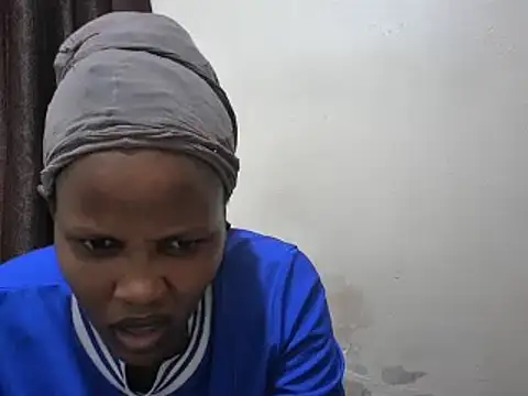 Snapshot of afrikaqueen chatting on 03-20-25, 11:23 afrikaqueen online show from 03-20-25, 11:23