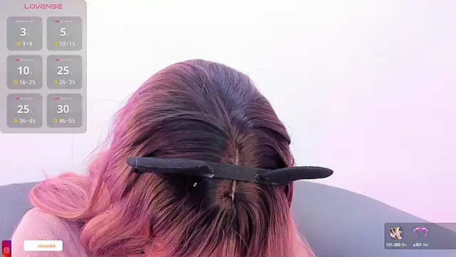 Snapshot of NinaInk chatting on 09-22-25, 01:57 NinaInk online show from 09-22-25, 01:57