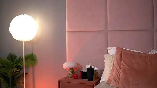 AlmaLuv online show from 02-06-26, 05:01