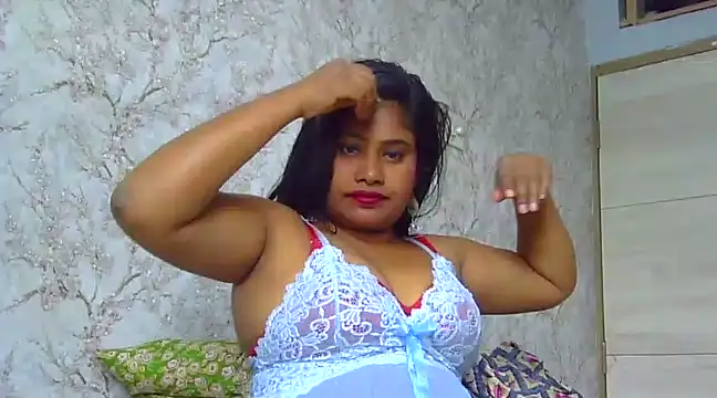 Snapshot of sexy_roma chatting on 01-24-25, 08:34 sexy roma online show from 01-24-25, 08:34