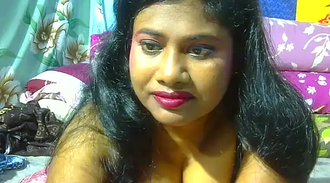 Snapshot of sexy_roma chatting on 02-12-25, 09:01 sexy roma online show from 02-12-25, 09:01