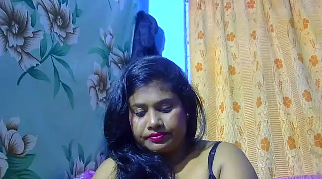 Snapshot of sexy_roma chatting on 02-28-25, 03:37 sexy roma online show from 02-28-25, 03:37