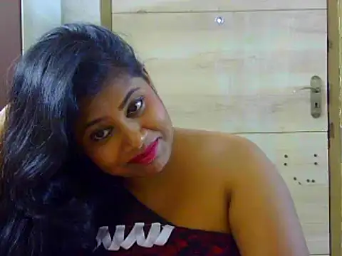 Snapshot of sexy_roma chatting on 03-21-25, 07:57 sexy roma online show from 03-21-25, 07:57