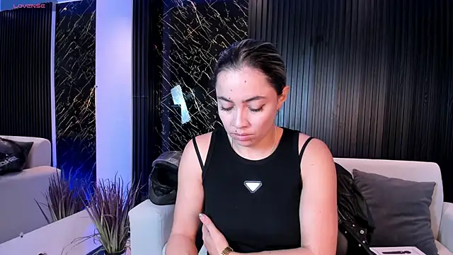 Snapshot of Alessia_Taylorr chatting on 10-13-25, 11:54 Alessia Taylorr online show from 10-13-25, 11:54