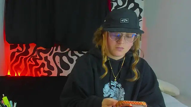 tekila   online show from 10-24-25, 10:39