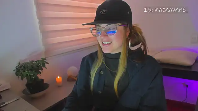 tekila   online show from 03-26-26, 10:37