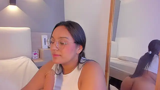 ellamontoya online show from 01-28-25, 07:53