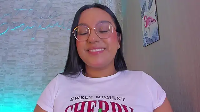 ellamontoya online show from 02-17-25, 04:53