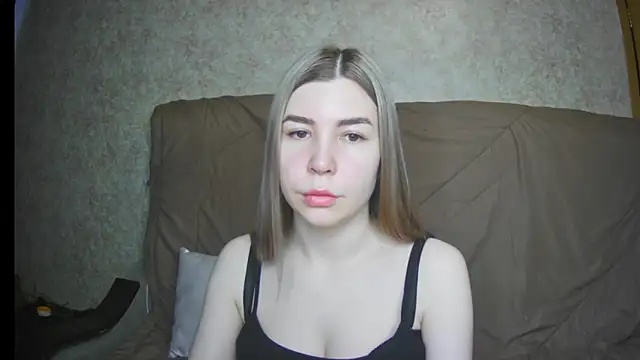Snapshot of ElllaNuar chatting on 03-12-25, 05:57 ElllaNuar online show from 03-12-25, 05:57