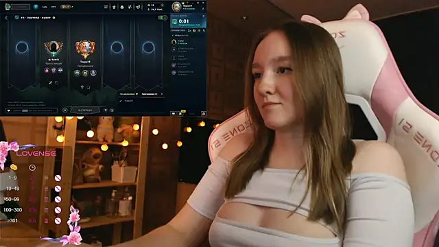 MoonlishSiren online show from 10-26-25, 08:15