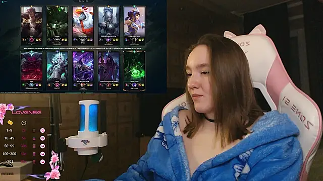 MoonlishSiren online show from 02-05-26, 10:47