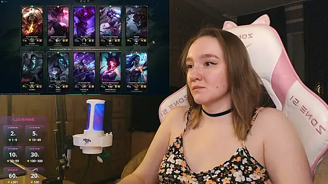 MoonlishSiren online show from 02-15-26, 08:38