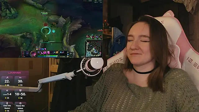 MoonlishSiren online show from 03-30-26, 09:27