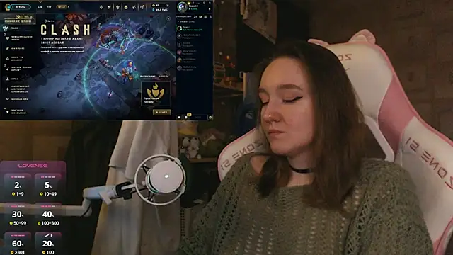 MoonlishSiren online show from 04-13-26, 09:20