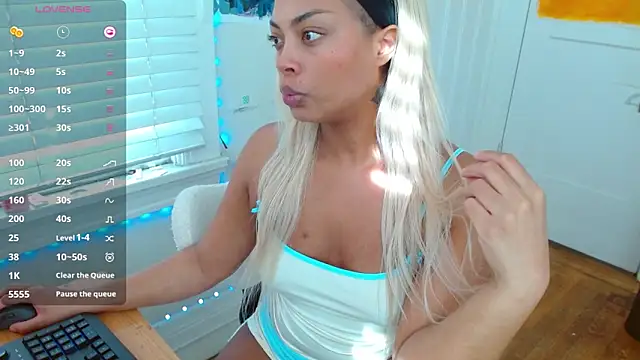 Snapshot of AriaAsster chatting on 02-09-26, 07:18 AriaAsster online show from 02-09-26, 07:18