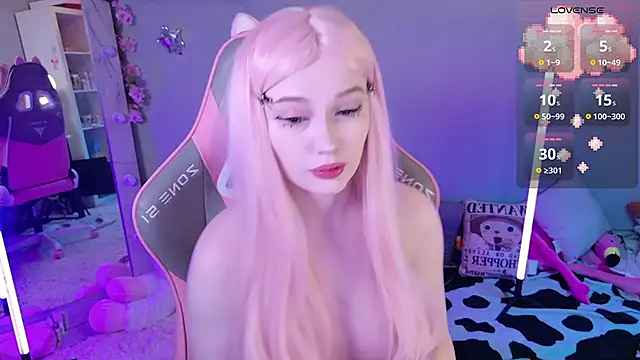 White kitty01 online show from 04-16-26, 03:02