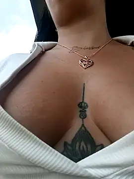 Snapshot of Freyja300 chatting on 01-14-25, 06:49 Freyja300 online show from 01-14-25, 06:49