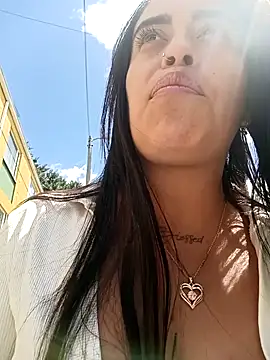 Snapshot of Freyja300 chatting on 01-23-25, 05:21 Freyja300 online show from 01-23-25, 05:21