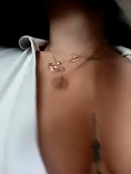 Snapshot of Freyja300 chatting on 03-10-25, 11:42 Freyja300 online show from 03-10-25, 11:42