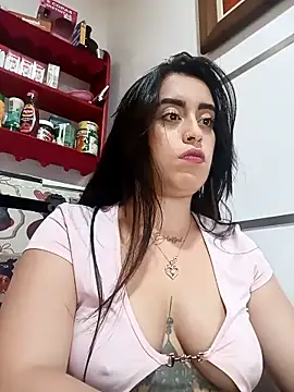 Snapshot of Freyja300 chatting on 03-11-25, 02:51 Freyja300 online show from 03-11-25, 02:51