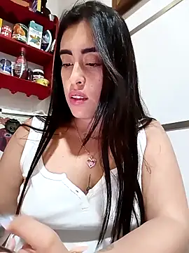 Snapshot of Freyja300 chatting on 03-13-25, 02:23 Freyja300 online show from 03-13-25, 02:23