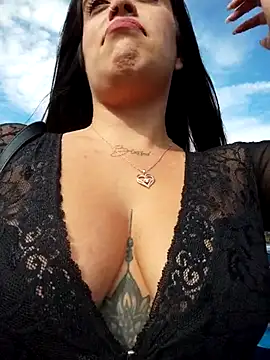 Snapshot of Freyja300 chatting on 10-09-25, 09:18 Freyja300 online show from 10-09-25, 09:18